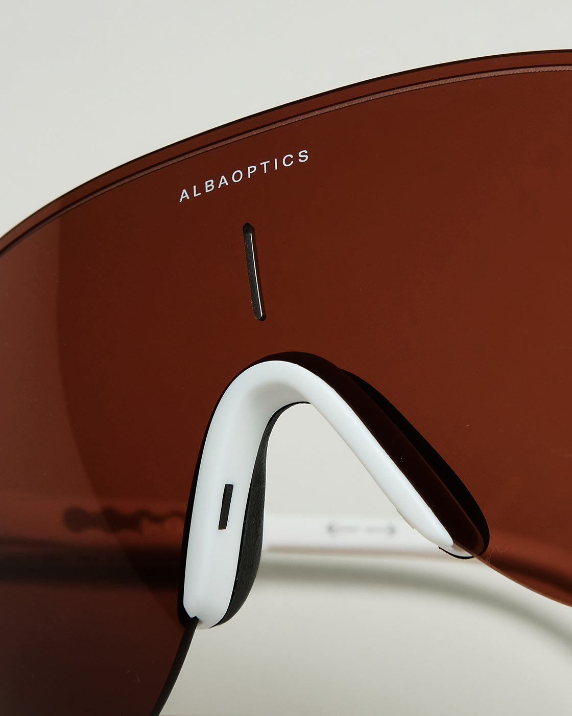 STRATOS White VZUM Leaf