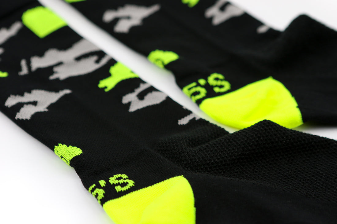 BASE CARTEL M05's Socks