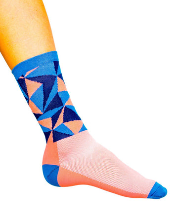 Lake Como cycling socks with pink and blue triangles.
